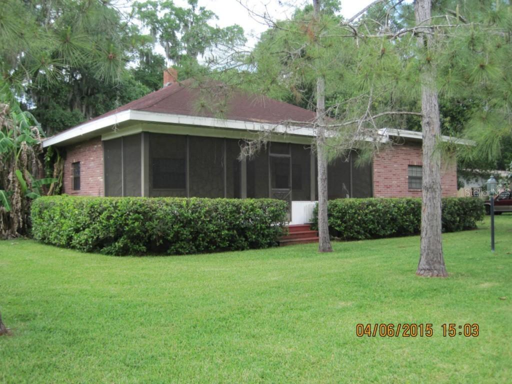 2411 Giddens Ave., Seffner, FL 33584