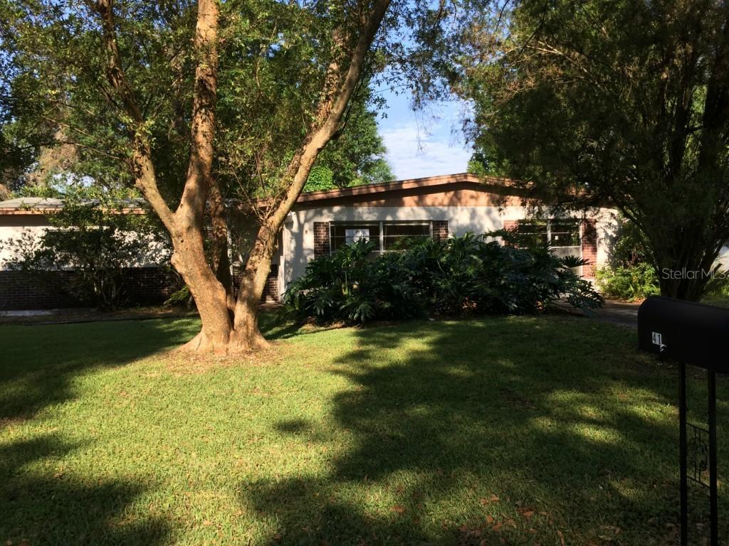 413 Shamrock Rd., Brandon, FL 33511