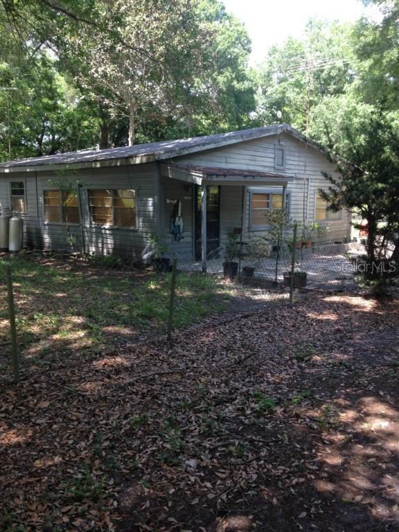 33707 Camerton Rd., Zephyrhills, FL 33543