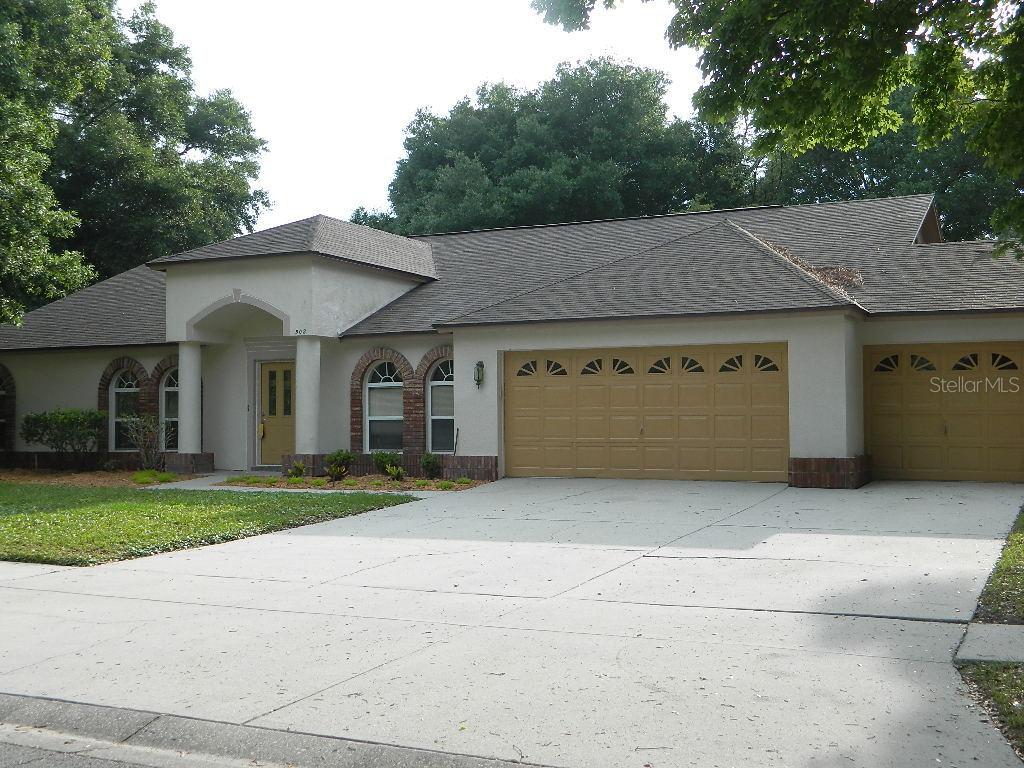502 Surrey Ln., Lutz, FL 33549