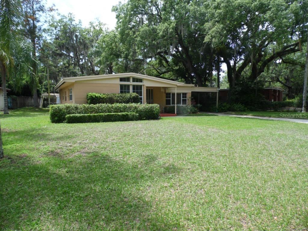 411 Broxburn Ave., Temple Terrace, FL 33617