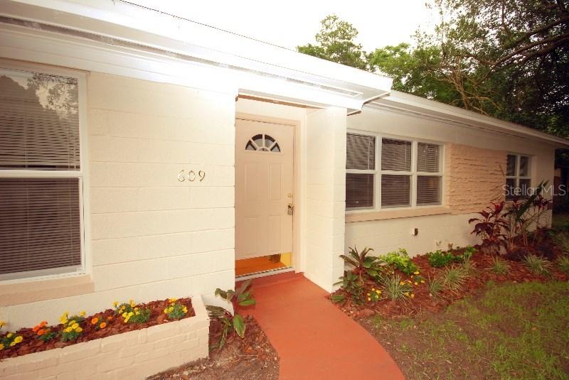 609 Oak Ridge Dr., Brandon, FL 33510