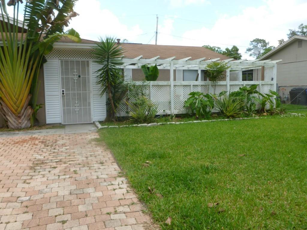 718 Holly Ter., Brandon, FL 33511