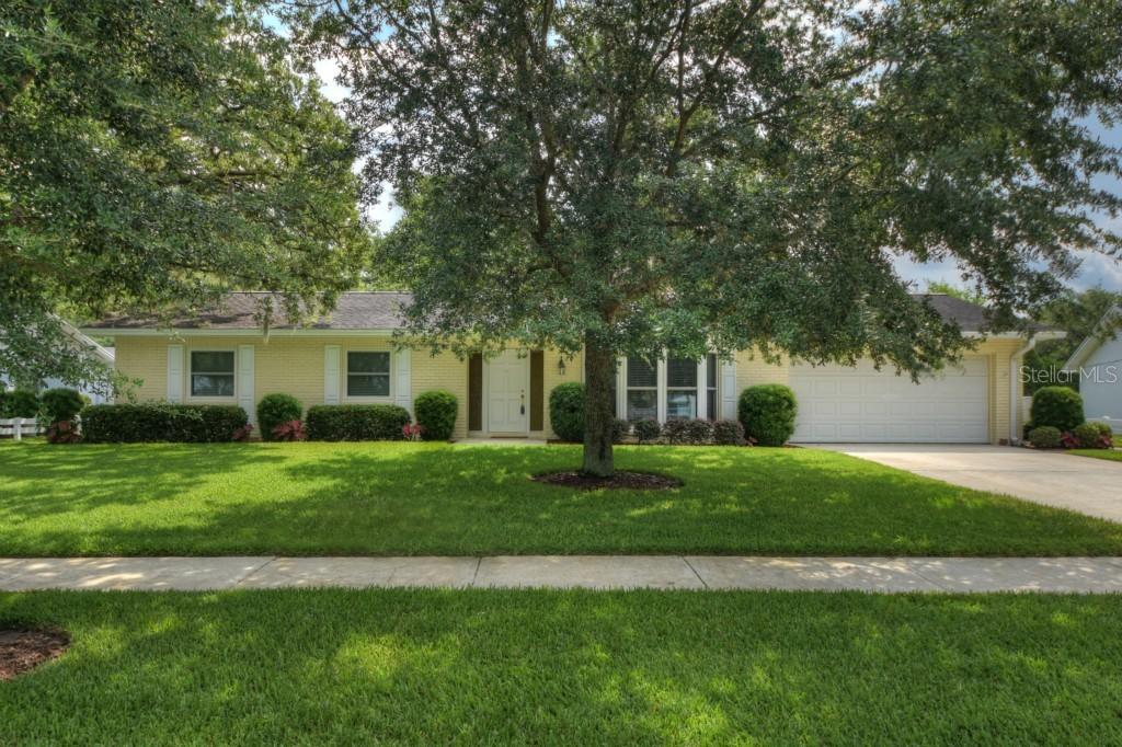 427 Green Arbor Dr., Brandon, FL 33511