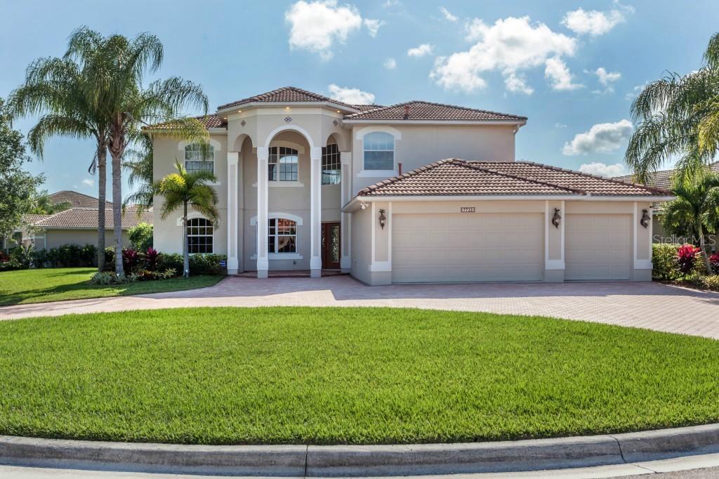 7722 Camden Harbour Dr., Bradenton, FL 34212