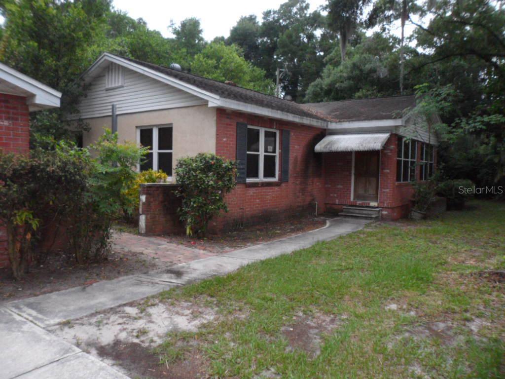 1001 E Knollwood St., Tampa, FL 33604