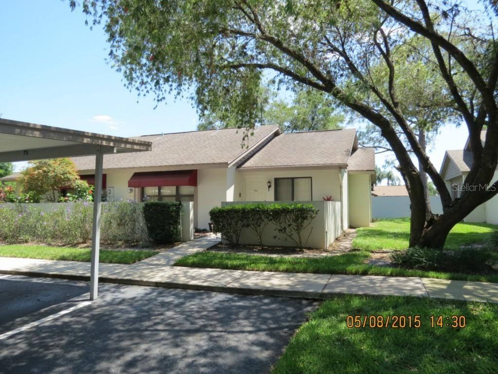 711 Oak Park Pl., Brandon, FL 33511