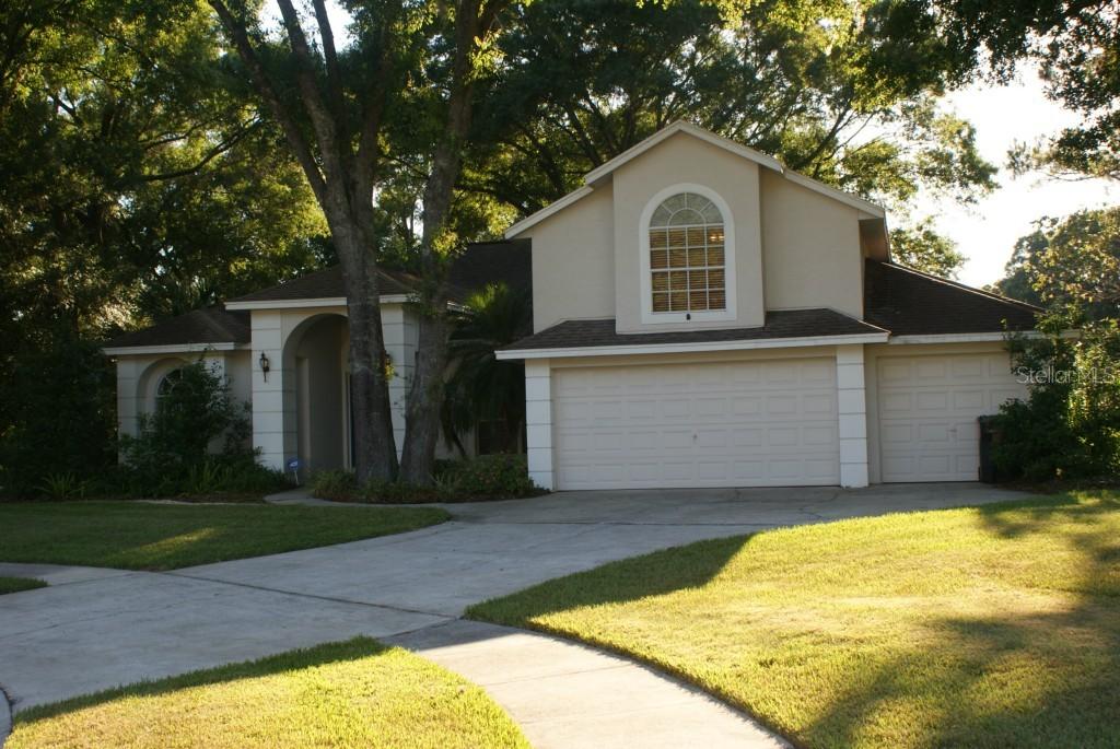 721 Fayette Pl., Lutz, FL 33549