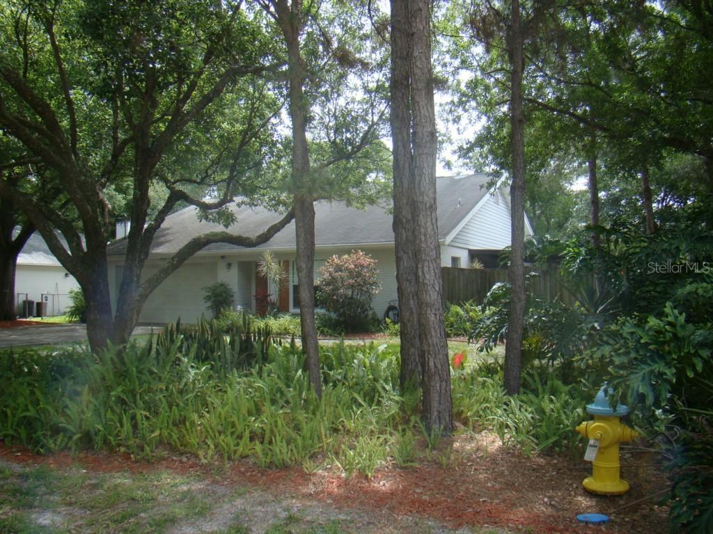 2016 Seaman Rd., Tampa, FL 33612