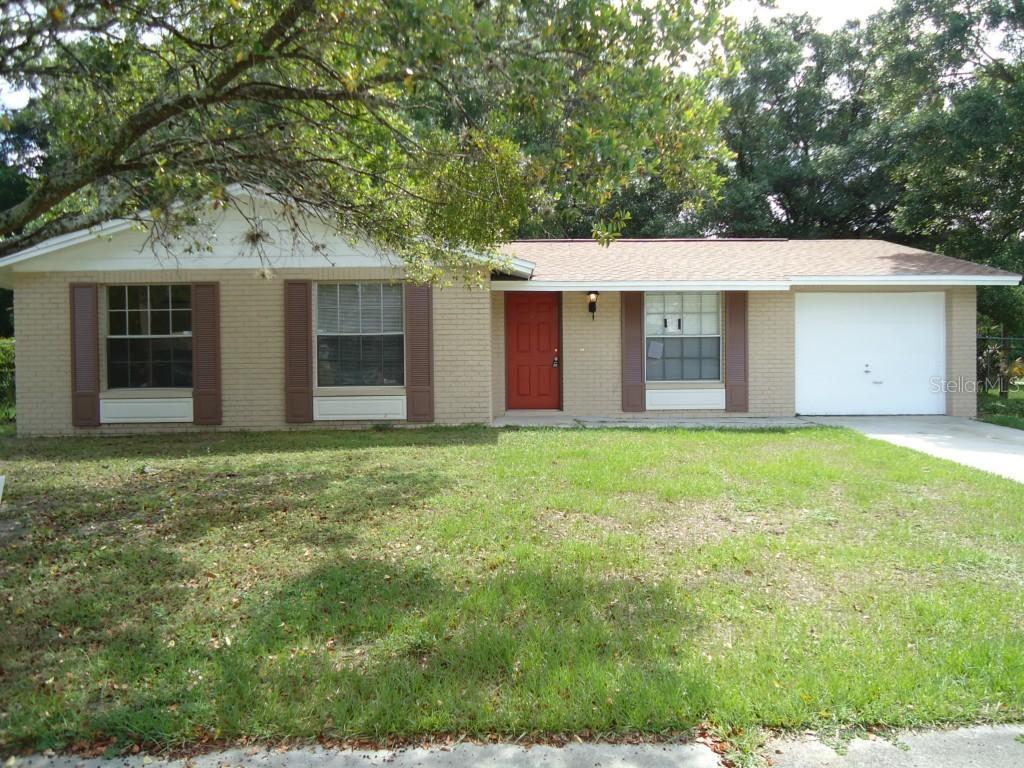 2318 Selkirk St., Valrico, FL 33594