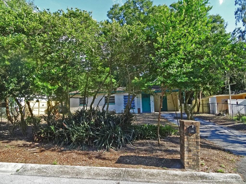 7007 Filbert Ln., Temple Terrace, FL 33637