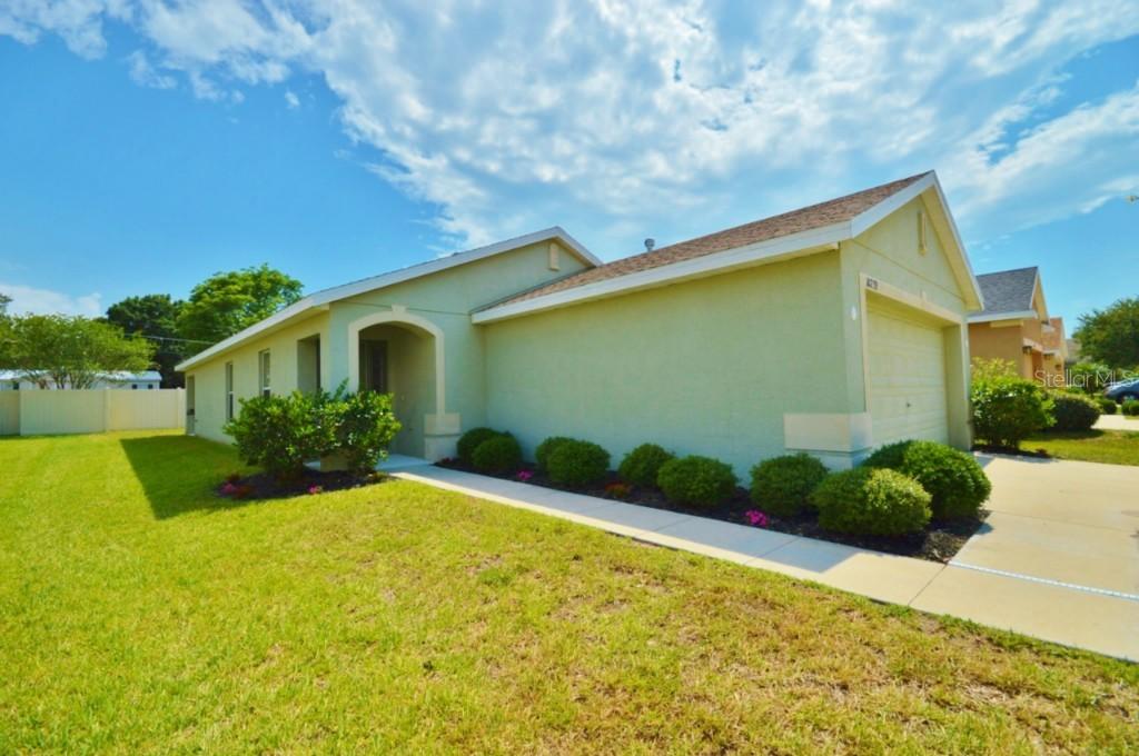 10239 Avelar Ridge Dr., Riverview, FL 33578