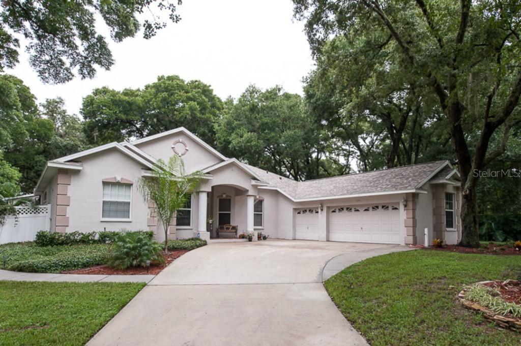 2901 Manor Ridge Pl., Valrico, FL 33596