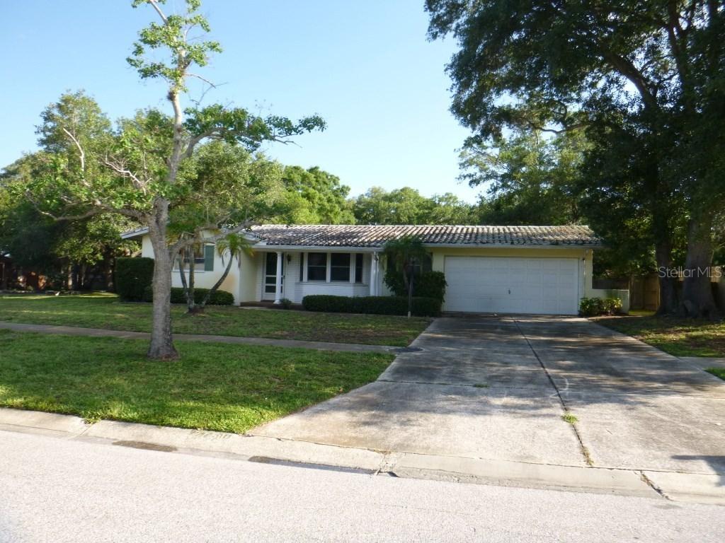 2751 Sunny Breeze Ave., Largo, FL 33770