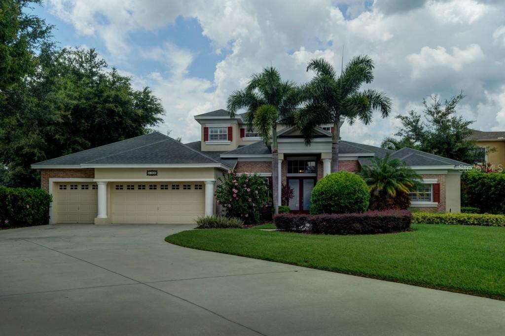 1104 Oxbridge Dr., Lutz, FL 33549