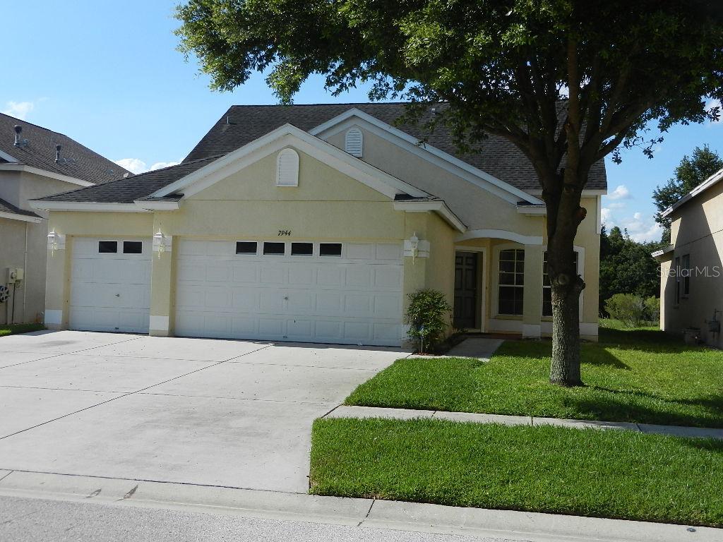 7944 Terrace Ridge Dr., Temple Terrace, FL 33637