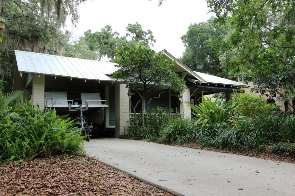 1016 E Powhatan Ave., Tampa, FL 33604