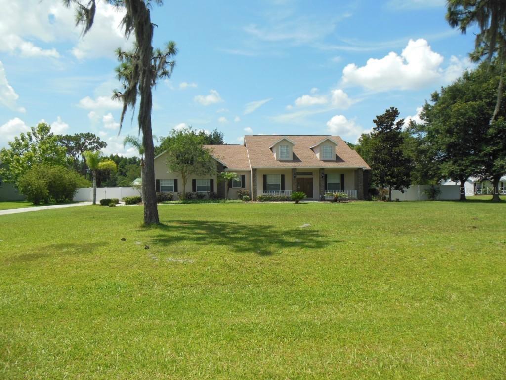 8213 Todd Pl., Plant City, FL 33565
