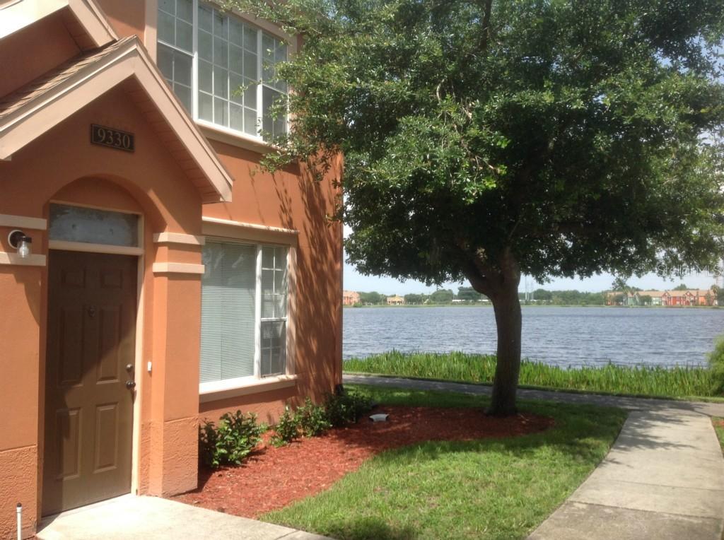 9330 Lake Chase Island Way, Tampa, FL 33626