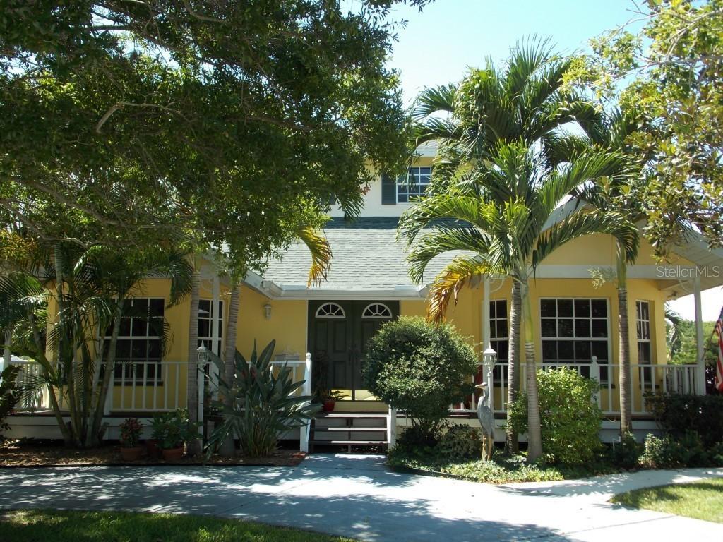 573 SE Dolphin Ave., St Petersburg, FL 33705