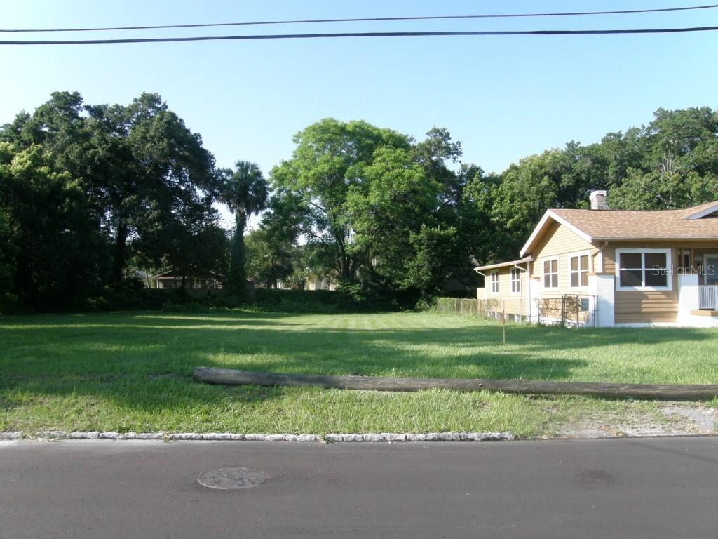 811 E Giddens Ave., Tampa, FL 33603