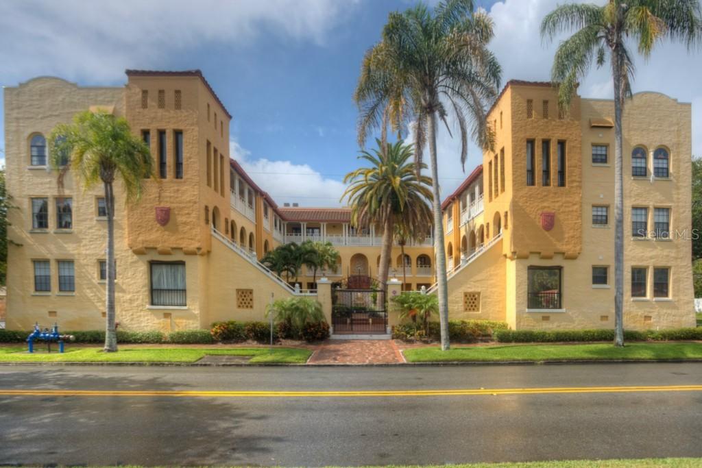 210 22nd Ave. #3, St Petersburg, FL 33704