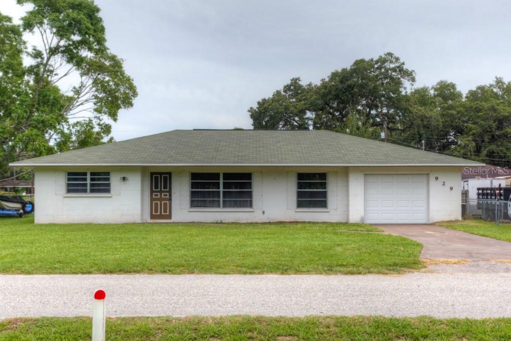 929 29th Ave., Bradenton, FL 34208
