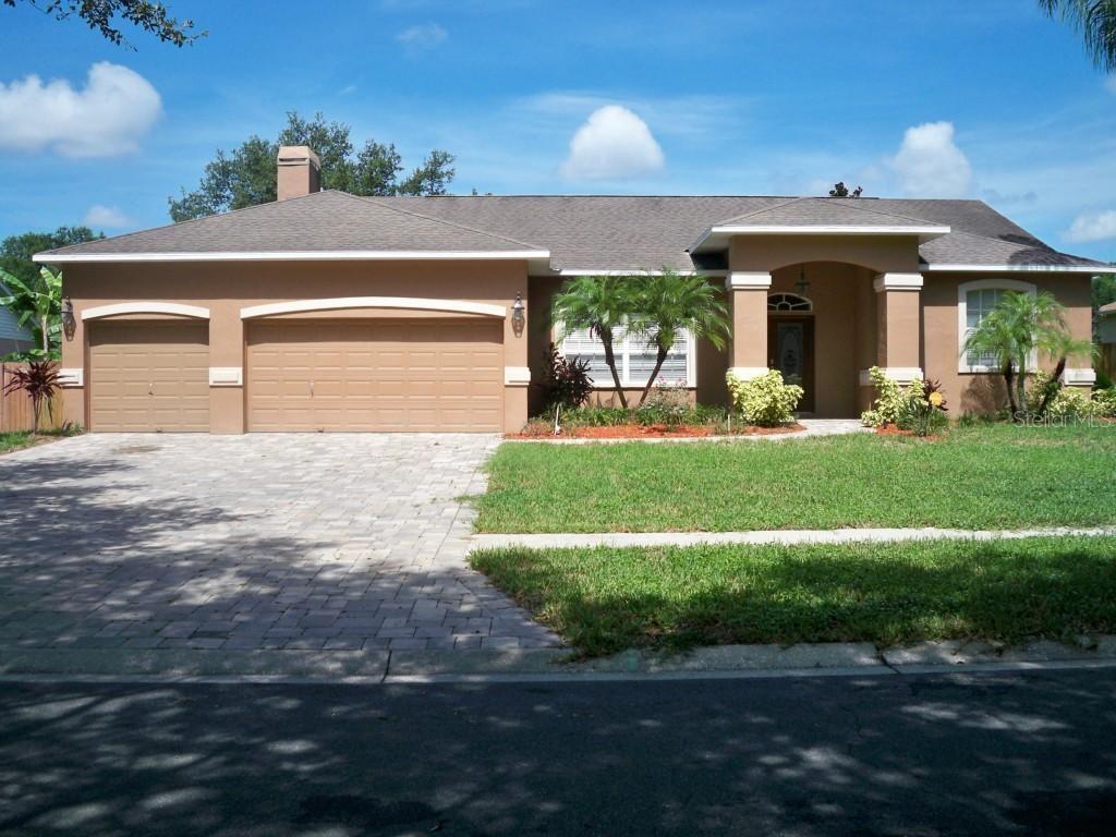 2706 Bent Leaf Dr., Valrico, FL 33594