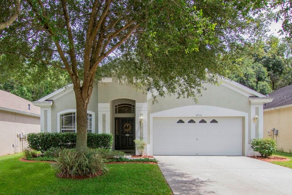 2514 Deer Forest Dr., Lutz, FL 33559