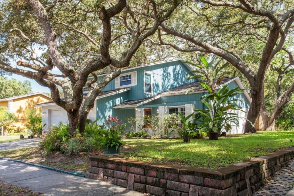 14713 Laurel Lake Ln., Lutz, FL 33559