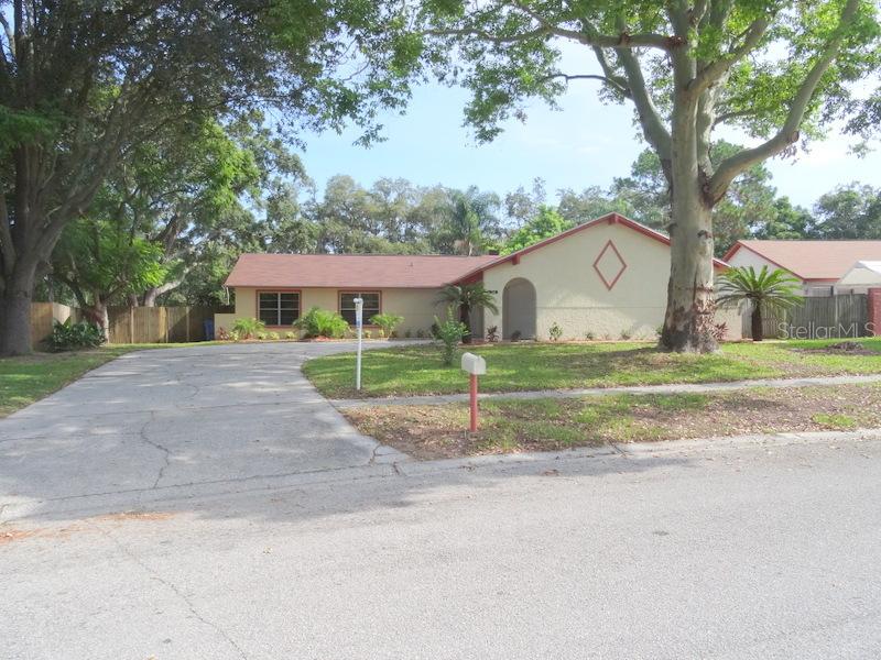 716 Granite Rd., Brandon, FL 33510