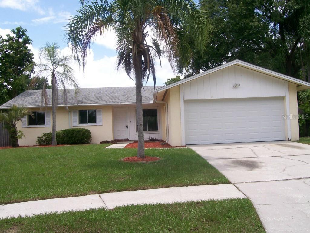 410 Bonnieview Dr., Valrico, FL 33594