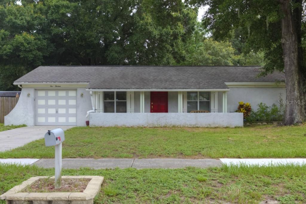 513 Cottage Ln., Brandon, FL 33510