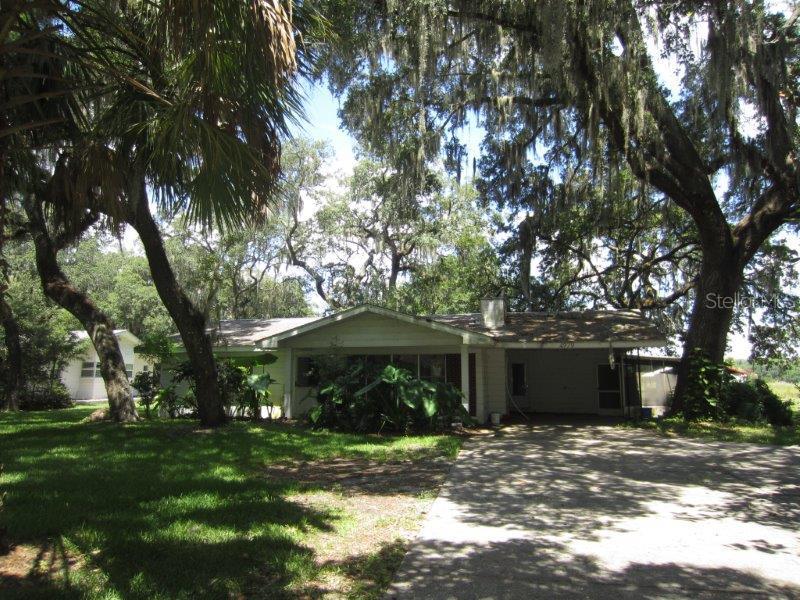 4979 Lakewood Dr., Dade City, FL 33523