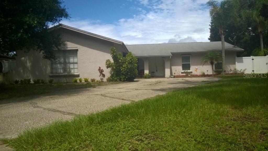 1012 Celtic Ct., Brandon, FL 33510