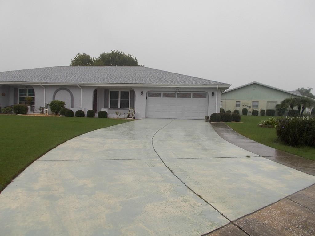 302 Green Manor Dr., Sun City Center, FL 33573