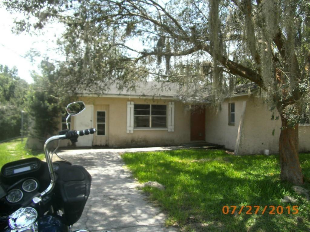 216 W Wheeler Rd., Seffner, FL 33584