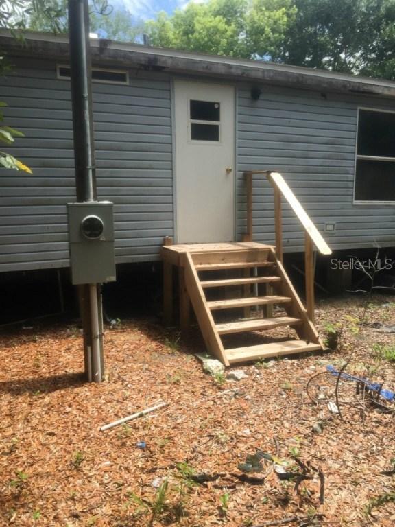 15427 Dennis Dr., Hudson, FL 34669