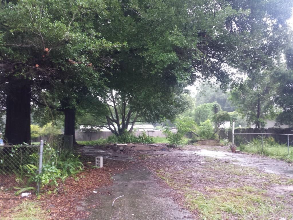 504 W Tennessee Ave., Seffner, FL 33584