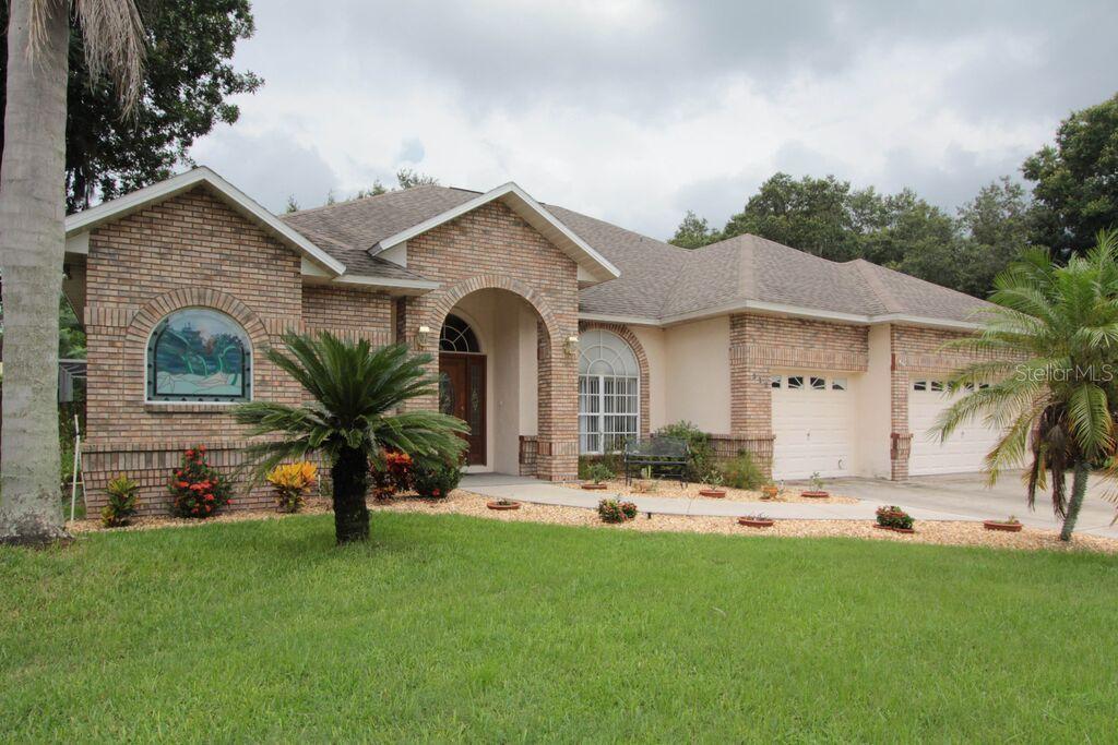 512 Covington Park St., Seffner, FL 33584
