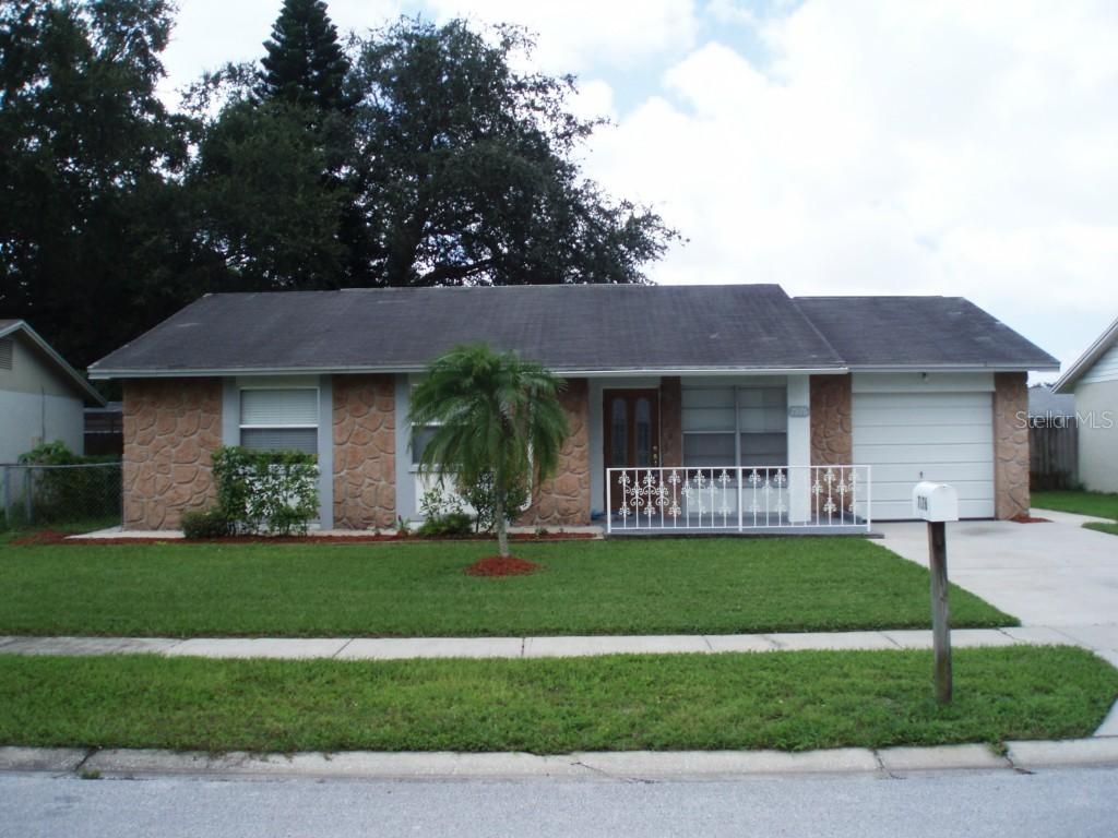 7976 Shadow Run Dr., Largo, FL 33773