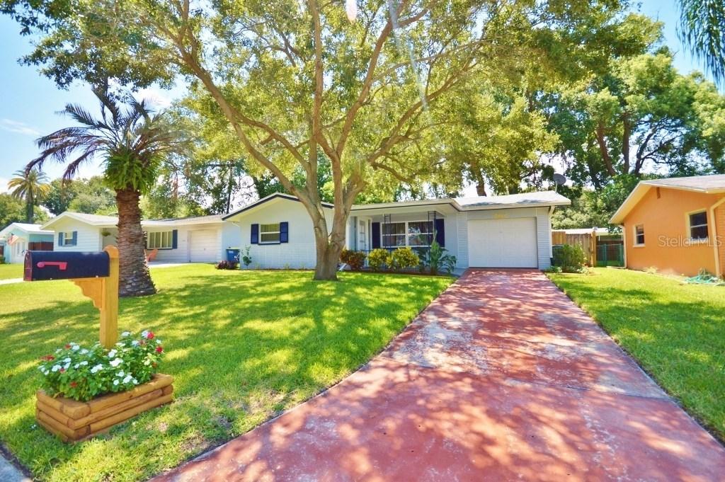 1425 Thames Ln., Clearwater, FL 33755