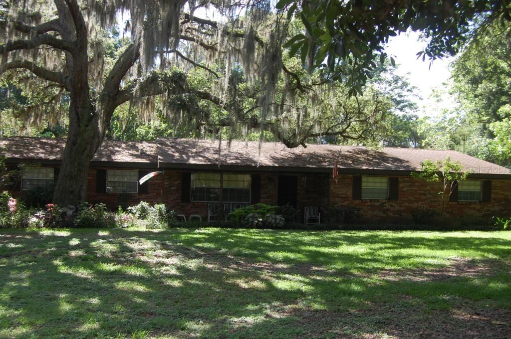911 S Taylor Rd., Seffner, FL 33584