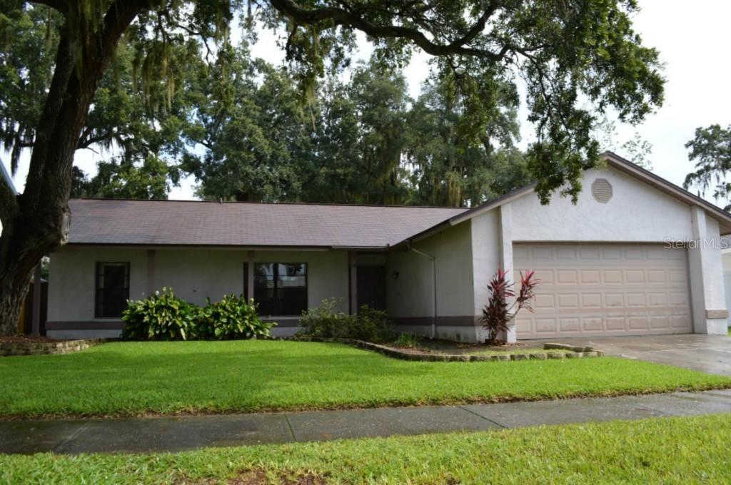 1918 Bow Ct., Valrico, FL 33594