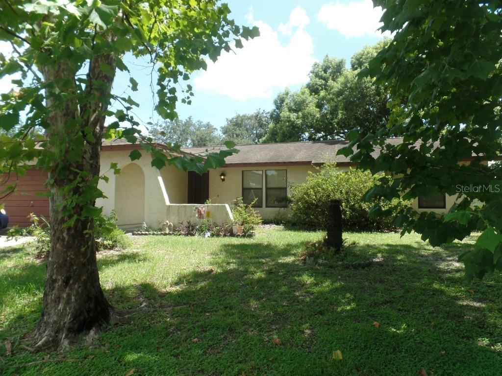 607 Fieldstone Dr., Brandon, FL 33511