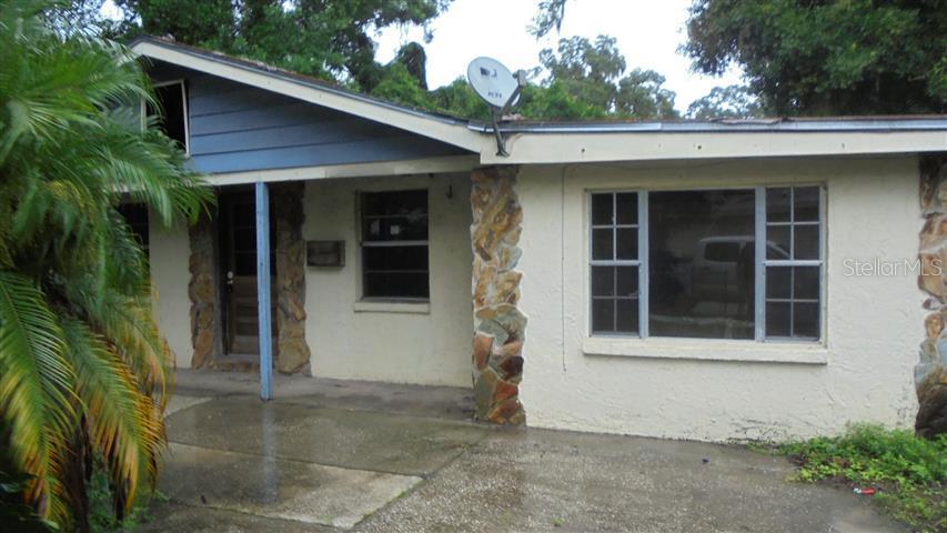 2408 Oakdale St., Seffner, FL 33584
