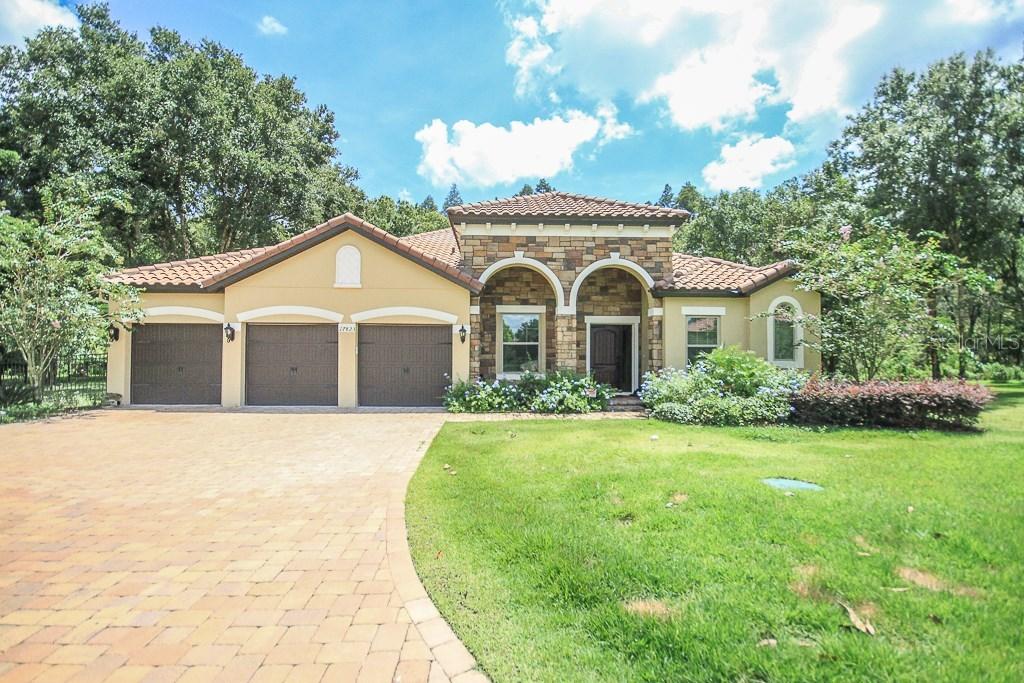17823 Crystal Preserve Dr., Lutz, FL 33548