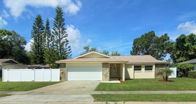 12800 98th St., Largo, FL 33773