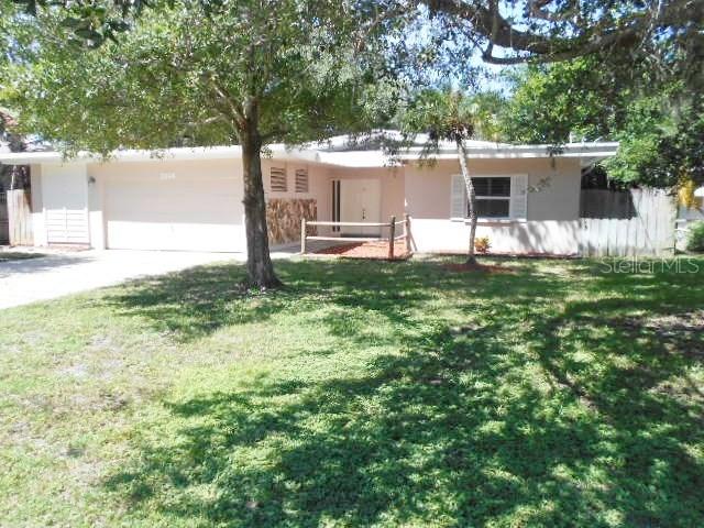 1014 Bay Breeze Ter., Largo, FL 33770