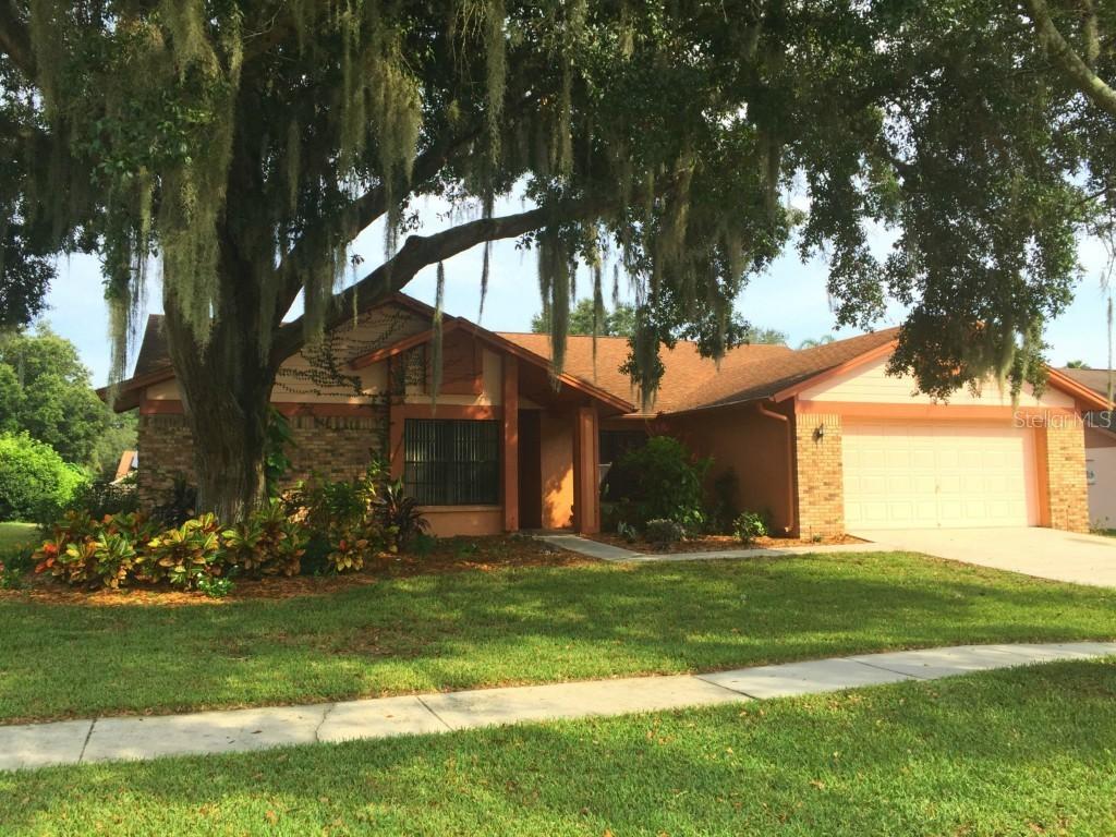 3911 Crosstree Ln., Valrico, FL 33596